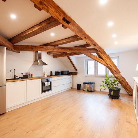 Schlossberg - Ferienwohnung Im Herzen Von 泽尔布 外观 照片
