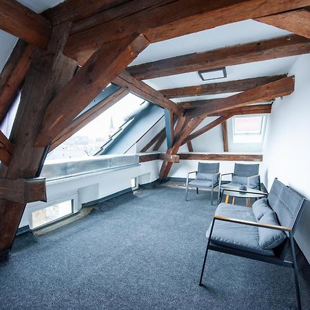 Schlossberg - Ferienwohnung Im Herzen Von 泽尔布 外观 照片