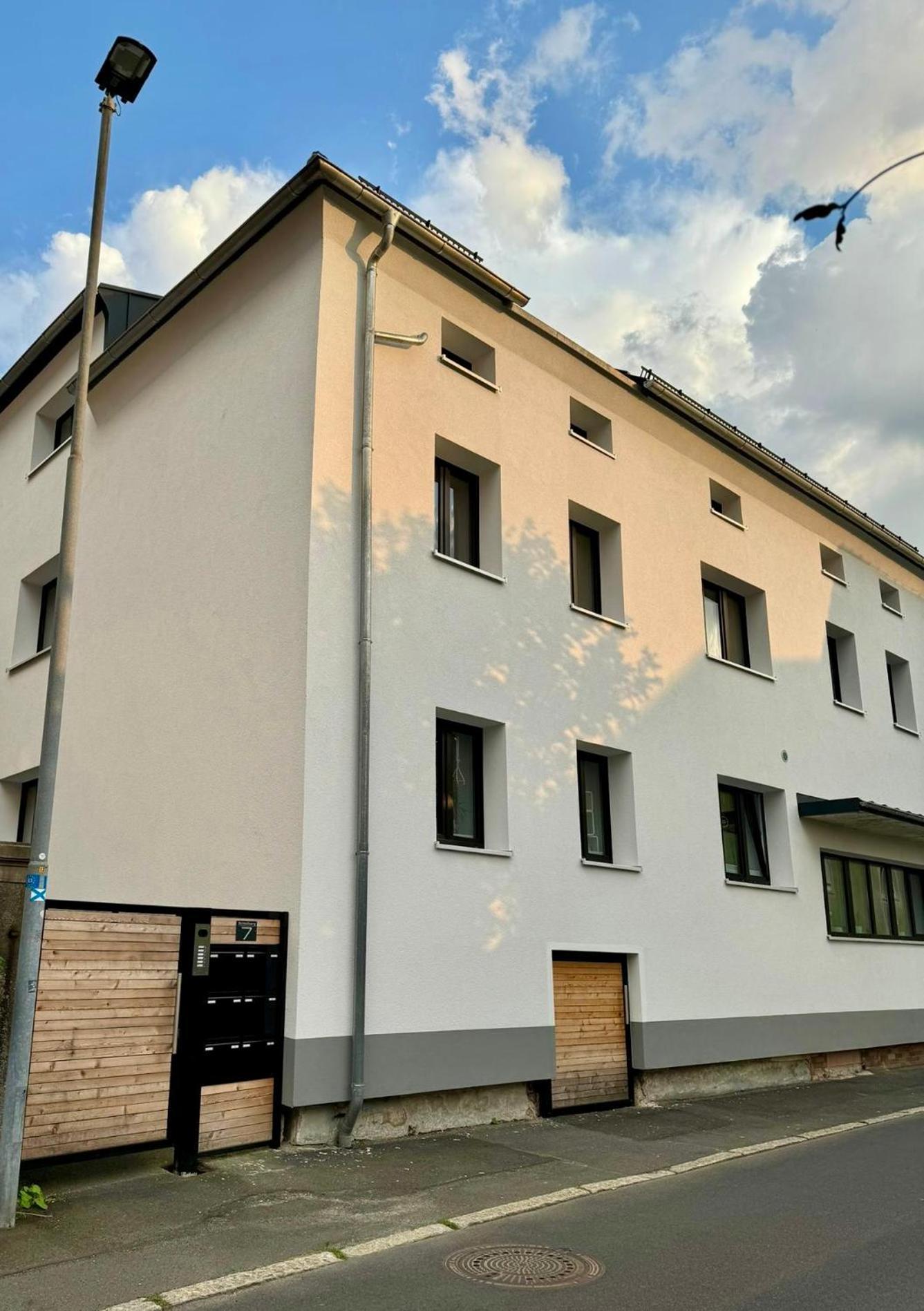 Schlossberg - Ferienwohnung Im Herzen Von 泽尔布 外观 照片