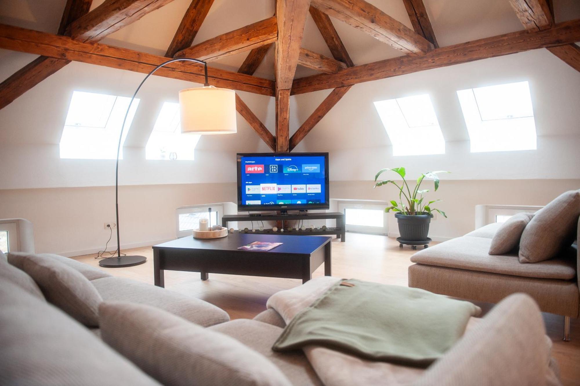 Schlossberg - Ferienwohnung Im Herzen Von 泽尔布 外观 照片
